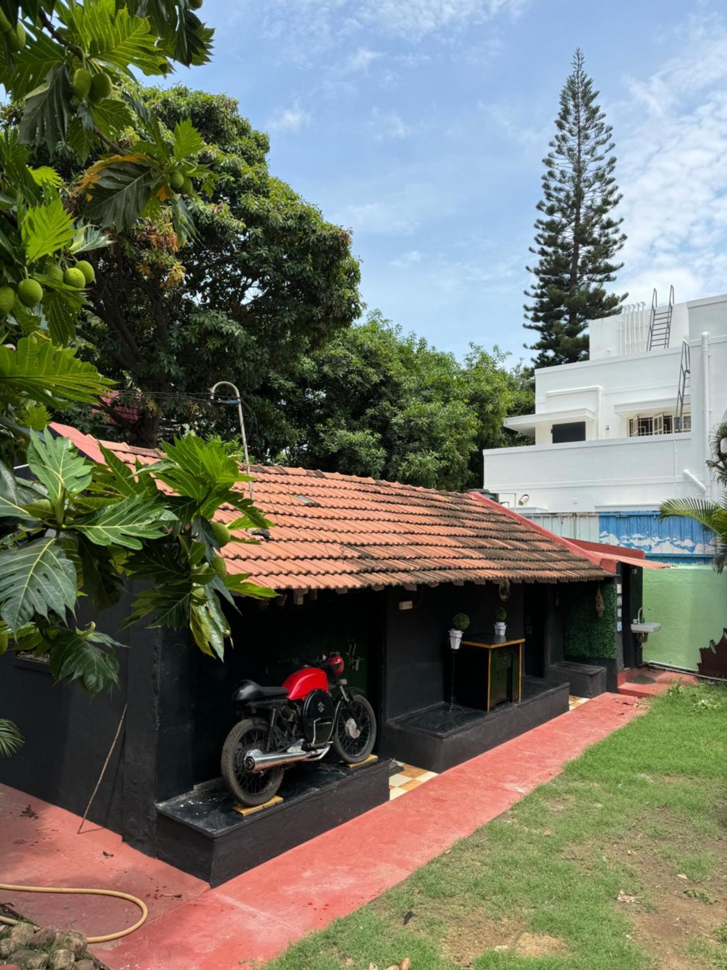 The Lazy Palm Shack Hotel Coimbatore Luaran gambar
